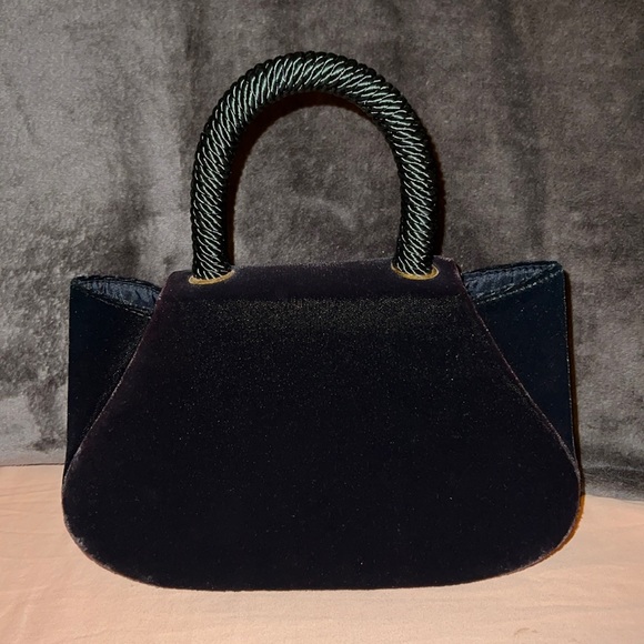 Vintage Black Velvet 2-Way Embellished Brooch Charm Structured Handbag - Picture 2 of 8